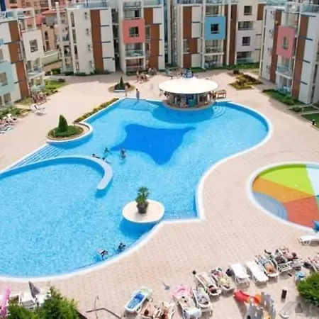 Sun 1 Pool View 1bed סאני ביץ'